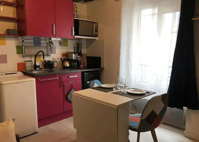 Chic & Vibrant Apartment, Place D'italie Apartment *