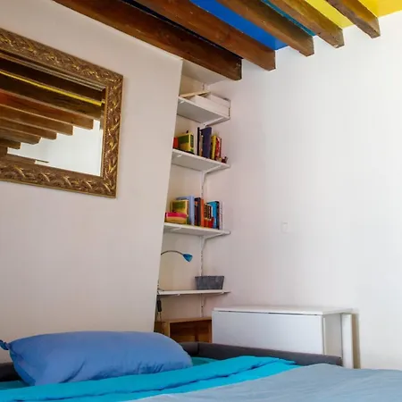 Chic & Vibrant Apartment, Place D'italie Διαμέρισμα