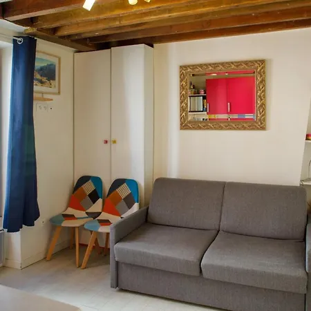 Chic & Vibrant Apartment, Place D'italie Apartment