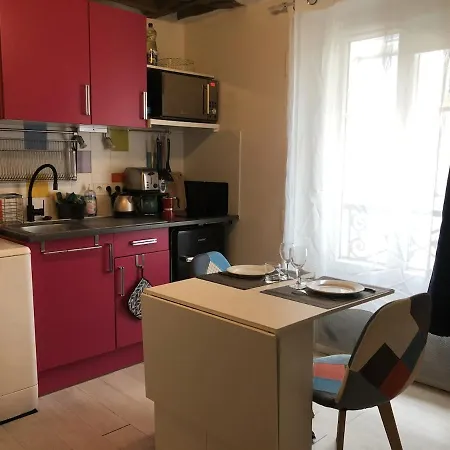 Chic & Vibrant Apartment, Place D'italie Apartment *